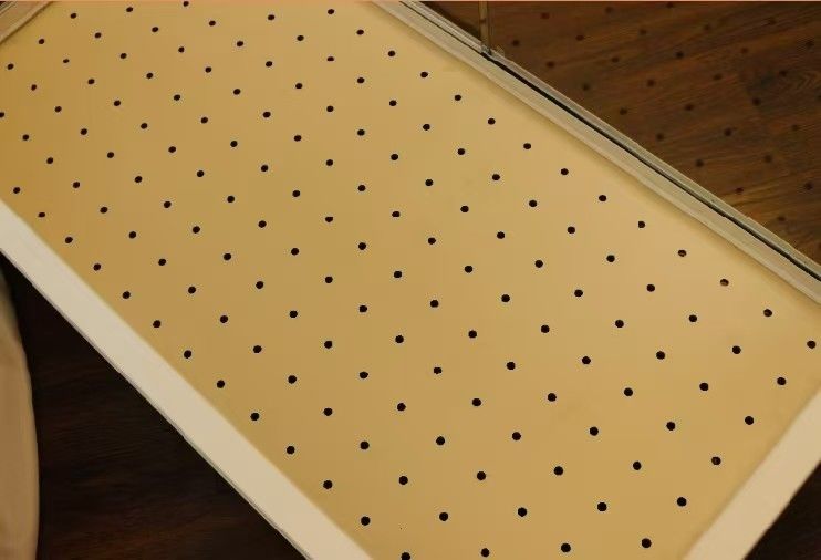 小型から中型のペット用軽量で移動しやすいペットケージ